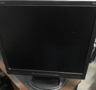 iiyama. 19" ����
