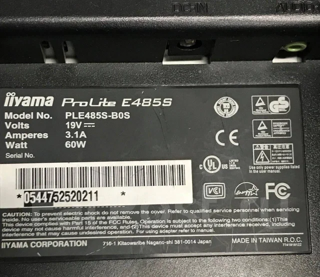 iiyama. 19" ����