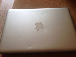 Apple MacBook Pro 13 2011 Early. 13.3", 2,3����, ��� 4 ��, ���� 250���, WiFi: 1, Bluetooth: 1, ����������� �� 5��. ����