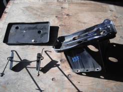 Крепление аккумулятора. Mazda Proceed, UF66M, UV56R, UV66R, UVL6R Двигатель WLT
