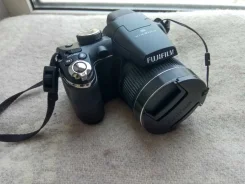 Fujifilm FinePix S4000. 10 - 14.9 ��, ���: 14� � �����