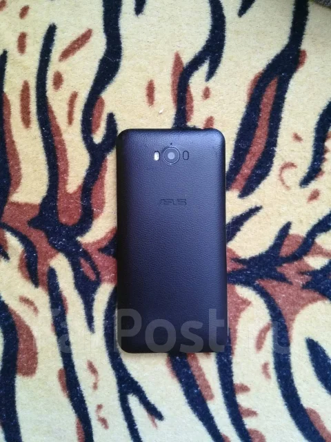 Asus. �/� ����
