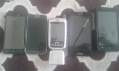 Samsung Galaxy S4. �/�