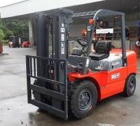 Bull. Вилочный погрузчик BULL FD50JE, 5 000 кг., Дизельный, 1,00 куб. м.