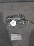 Доводчик двери. Audi A8, 4E2, 4E8 Audi S8, 4E2, 4E8 Двигатели: ASB, ASE, ASN, BBJ, BDX, BFL, BFM, BGK, BGN, BHT, BMC, BNG, BPK, BSB, BSM, BTE, BVJ, BV...