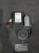 Мотор стеклоподъемника. Audi A8, 4E2, 4E8 Audi S8, 4E2, 4E8 Двигатели: ASB, ASE, ASN, BBJ, BFL, BFM, BGK, BHT, BMC, BNG, BPK, BSB, BSM, BTE, BVJ, BVN