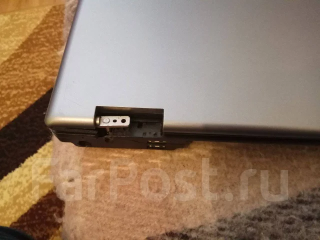 Hasee. 15.4", 2,4����, ��� 2048 ��, ���� 160���, WiFi: 1 ����