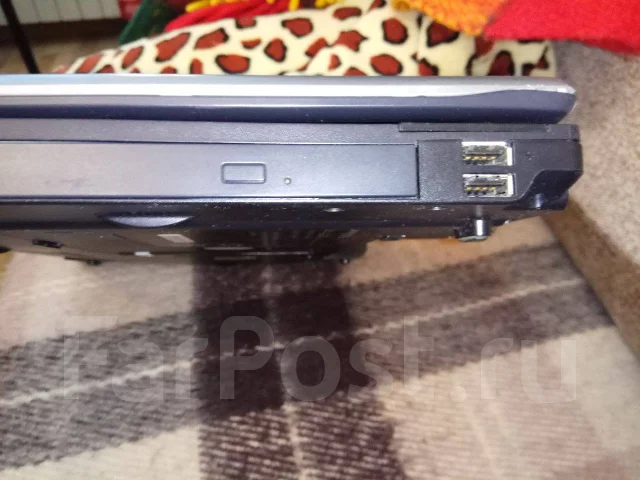 Hasee. 15.4", 2,4����, ��� 2048 ��, ���� 160���, WiFi: 1 ����