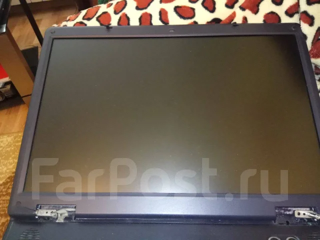 Hasee. 15.4", 2,4����, ��� 2048 ��, ���� 160���, WiFi: 1 ����