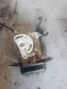 Замок багажника. Honda: Elysion, Zest, Accord, Odyssey, Accord Tourer, FR-V, Edix, Airwave, Mobilio Spike, Life, Stepwgn, Partner Двигатели: J30A, K24...