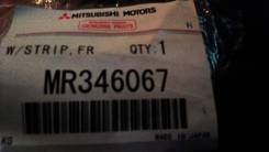 Продам уплотнительные резинки на кузов. Mitsubishi Pajero, H65W, H66W, H67W Mitsubishi Pajero iO, H61W, H62W, H65W, H66W, H67W Mitsubishi Montero, H65...