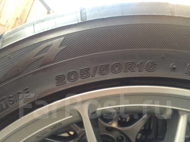 Bridgestone Potenza RE-11A. ������, 2014 ���, �/�, ����� 30 % ����