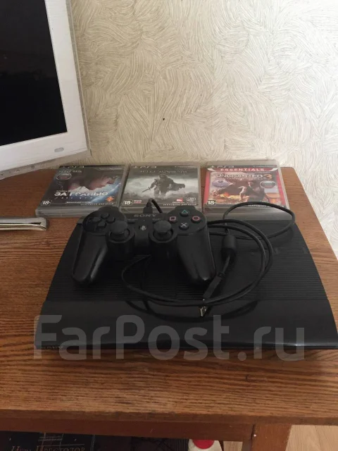 Sony PlayStation 3 Super Slim ����