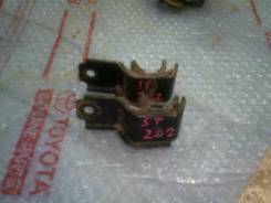 Крепление радиатора. Toyota Celica, AT200, ST202, ST202C, ST203, ST204, ST205 Toyota Curren, ST206, ST207, ST208 Toyota Carina ED, ST200, ST201, ST202...