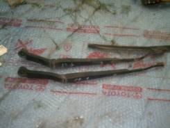 Держатель щетки стеклоочистителя. Toyota Celica, AT200, ST202, ST202C, ST203, ST204, ST205 Toyota Curren, ST206, ST207, ST208 Toyota Carina ED, ST200...