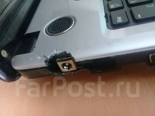 DNS Home. 15.6", 2,2����, ��� 2048 ��, ���� 1���, WiFi: 1, Bluetooth: 1 ����