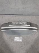 Крышка двигателя. Audi A8, 4E2, 4E8 Audi S Audi S8, 4E2, 4E8 Двигатели: ASB, ASE, ASN, BBJ, BFL, BFM, BGK, BHT, BMC, BNG, BPK, BSB, BSM, BTE, BVJ, BVN