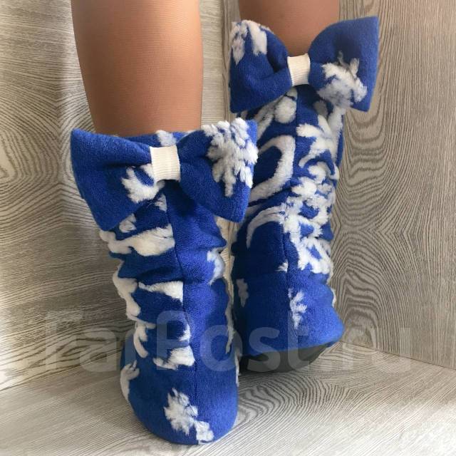 Домашние сапожки с помпонами 010 Ugg powder