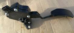 Педаль газа. Toyota Aurion, ACV40, AHV40, GSV40 Toyota Camry, ACV40, ACV41, ACV45, AHV40, GSV40 Toyota Kluger V, GSU40, GSU45 Toyota Highlander, GSU40...