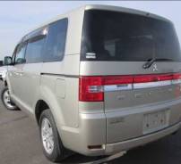 Mitsubishi Delica. CV5W