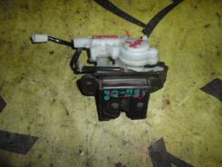 Замок задней двери MAZDA Demio DY3W -02
