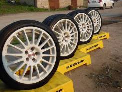 OZ Racing Superleggera. 8.0x18, 5x100.00, ET35, ЦО 67,1 мм.