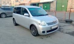 Toyota Sienta. Без водителя