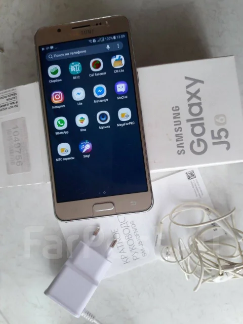 Samsung Galaxy J5 2016. �/� ����