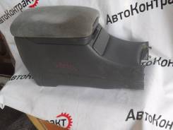 Подлокотник Toyota Camry