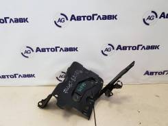 Крепление аккумулятора. Toyota: Yaris, Ractis, ist, Vios, Vitz, Belta Двигатели: 1KRFE, 1NZFE, 2NZFE, 2ZRFE, 2SZFE, 1NRFE