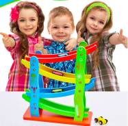 Игрушки деревянные.