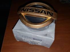 Эмблема решетки. Nissan Skyline, CKV36 Двигатель VQ37VHR