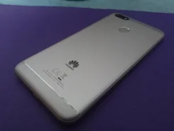 Huawei P9 lite. �/�