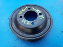Шкив помпы. Toyota Land Cruiser, HDJ100, HDJ100L, HDJ101, HDJ101K, HDJ78, HDJ79, HDJ80, HDJ81, HDJ81V, HZJ105, HZJ105L, HZJ70, HZJ70V, HZJ71, HZJ71V...