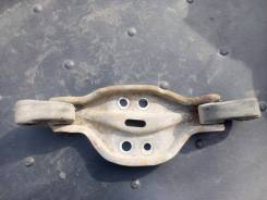 Крепление глушителя. Toyota: Sprinter, Corolla Levin, Sprinter Trueno, Corolla, Sprinter Marino, Corolla Ceres Двигатели: 2C, 4AFE, 4AGE, 4EFE, 5AFE...