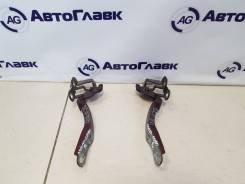 Крепление капота. Toyota Yaris, KSP90, NCP90, NCP91, NLP90, NSP90, SCP90, ZSP90 Toyota Vitz, KSP90, NCP91, NCP95, SCP90 Двигатели: 1KRFE, 1NDTV, 1NRFE...