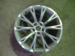 Накладка на колесный диск. Audi A8, 4H2, 4H8, 4HC, 4HL Audi S8, 4H2, 4H8, 4HC, 4HL Двигатели: CDMA, CDRA, CDSB, CDTA, CDTB, CDTC, CEJA, CEUA, CGTA, CG...