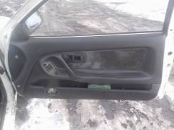 Обшивка двери. Toyota Corolla Levin