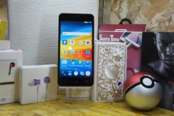 DEXP Ixion E350 Soul 3. �/�, Dual-SIM ����