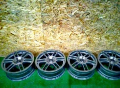 Enkei Fortible. 7.0x17", 5x100, ET48 ����