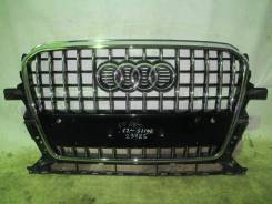 Решетка радиатора. Audi Q5, 8RB Двигатели: AAH, CDUC, CDUD, CGLC, CGLD, CGQB, CHJA, CJCA, CJCB, CJCD, CMGB, CNCB, CNCD, CNCE, CNHA, CNHC, CPMA, CPMB...