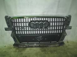 Решетка радиатора. Audi Q5, 8RB Двигатели: AAH, CAEB, CAGA, CAGB, CAHA, CAHB, CALB, CCWA, CCWB, CDNA, CDNB, CDNC, CGLA, CGLB, CHJA, CJCA, CJCB, CMGA