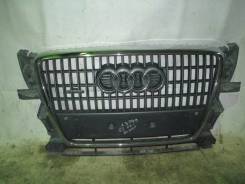Решетка радиатора. Audi Q5, 8RB Двигатели: AAH, CAEB, CAGA, CAGB, CAHA, CAHB, CALB, CCWA, CCWB, CDNA, CDNB, CDNC, CGLA, CGLB, CHJA, CJCA, CJCB, CMGA
