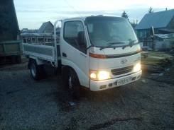 Toyota Dyna. Мостовой грузовик 4вд, 4 700 куб. см., 2 000 кг.