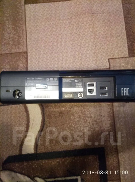 Microsoft Xbox 360 E. ��� ����� �� ������� ����