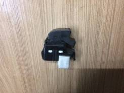 Кнопка стеклоподъемника. Toyota: Regius Ace, Lite Ace, Platz, Ipsum, Sprinter Trueno, Corolla, Yaris Verso, Probox, Tundra, Regius, Vista, Sprinter, E...