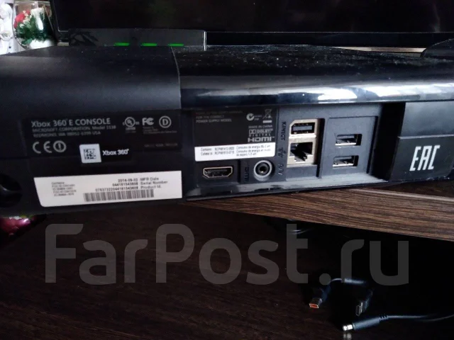 Microsoft Xbox 360 E ����