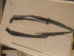 Держатель щетки стеклоочистителя. Toyota Celsior, UCF30, UCF31 Lexus LS430, UCF30 Двигатель 3UZFE