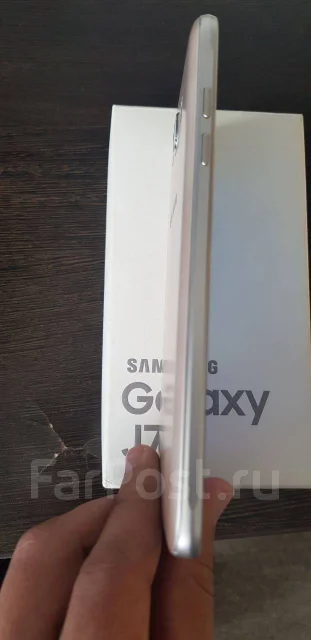 Samsung Galaxy J7 2016. �/�, �������, 4G LTE, Dual-SIM ����