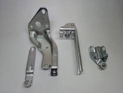 Кронштейн двери. Toyota: Regius Ace, ToyoAce, Hiace, Dyna, Hiace Regius Двигатели: 1KZTE, 1RZ, 1RZE, 1TRFE, 2L, 2LT, 2LTE, 2RZE, 3L, 5L, 1KDFTV, 2KDFT...